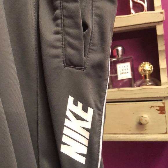 Sold - Picture 4 of 7